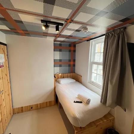 Hotel Easyhotel Paddington 2*