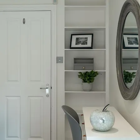 Apartment Luxury 2 Bedroom On Portobello Road London