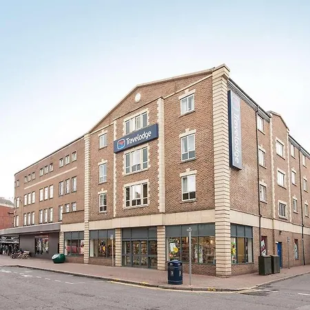 Travelodge London Kingston Upon Thames Hotel 3*