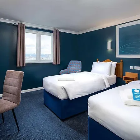 Travelodge London South