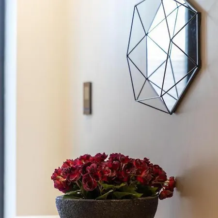 Beautiful 1-bed In Golders Apartment *