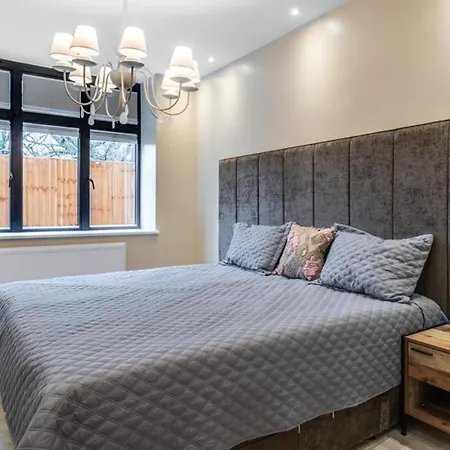 Apartment Beautiful 1-bed In Golders *