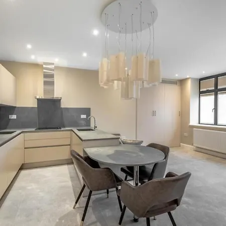 Apartment Beautiful 1-bed In Golders London