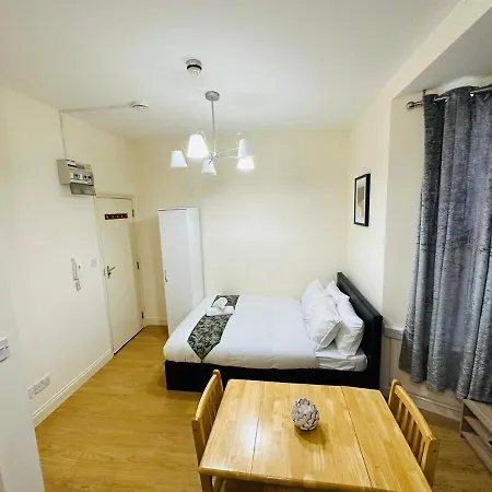 Premium Studio Flat 02 Near Tower Bridge *