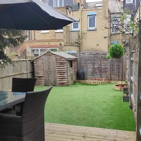 Apartment Fulham Fancy - Cosy 4 Bedroom With Garden Near Hammersmith And Fulham By The River ! *