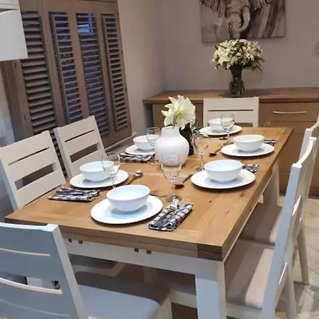 Fulham Fancy - Cosy 4 Bedroom With Garden Near Hammersmith And Fulham By The River ! Apartment *