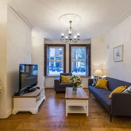 Fulham Fancy - Cosy 4 Bedroom With Garden Near Hammersmith And Fulham By The River ! * London
