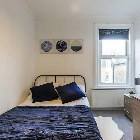 Apartment Fulham Fancy - Cosy 4 Bedroom With Garden Near Hammersmith And Fulham By The River ! London