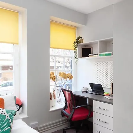 Great Private With Shared Bathroom -sleeps 2 -westminster Quick Links Hostel *