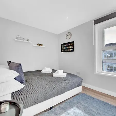 West Drayton Stays - Ub7 Bellclose Guest house