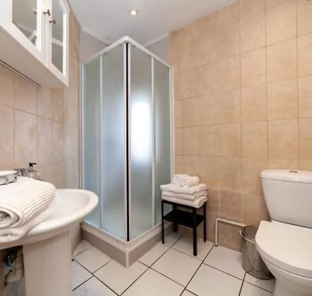Hub Townhouse Apartament *