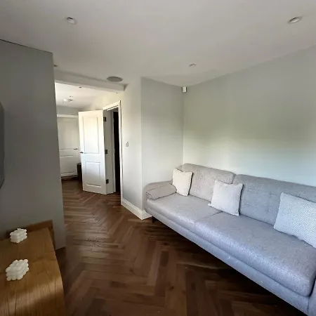 Apartman A Luxury 2 Bedroom Barnet