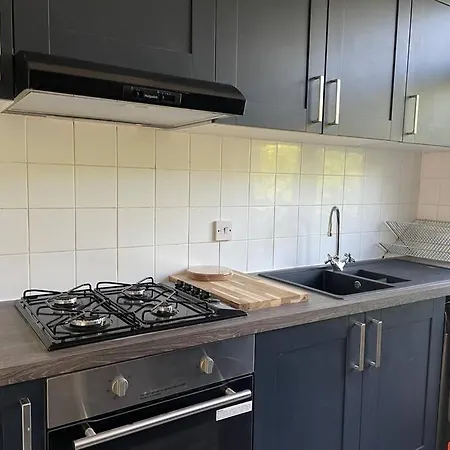 5 Bed 5mins From Wembley Stadium *