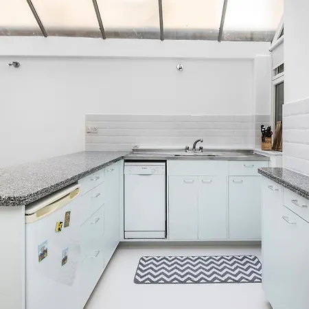 4 Bedroom Edwardian Family House Wgarden, Notting Hill *