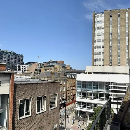 4 Floor In Covent Garden * ロンドン