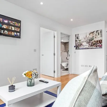 Apartment Fabulous Canterbury Gem 1 Bedroom Flat In London Cb45 *