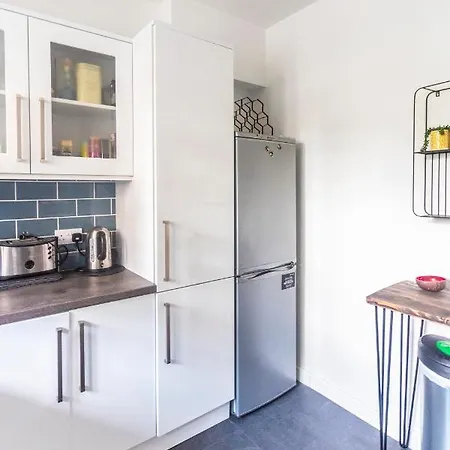 Apartment Modern & Cozy 1bdr Wexcellent Travel Links