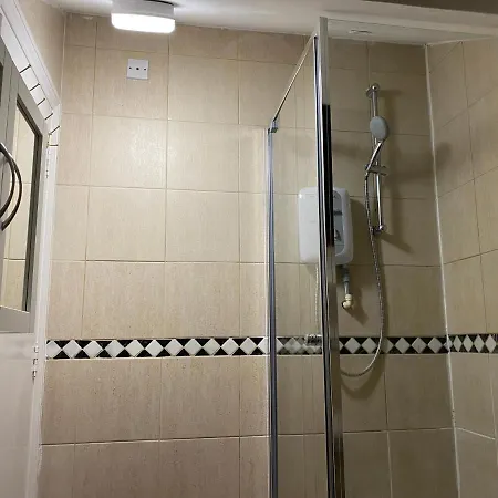 Appartement Flat Hatch End