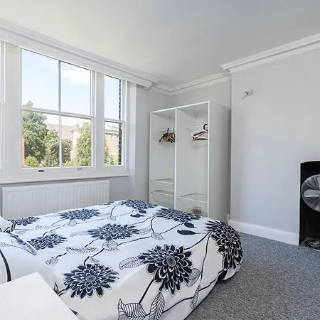 Joivy Bright Apt In West Hampstead