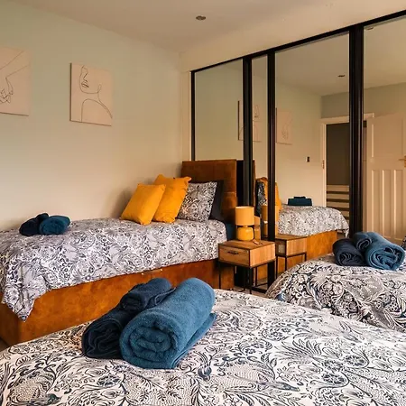 Luxury Affordable Business With Pool Table Holiday home