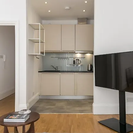 Generously Large 1 Bedroom In Farringdon