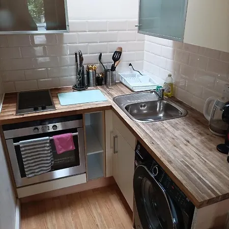 Self-contained Private Unit 1 Apartment