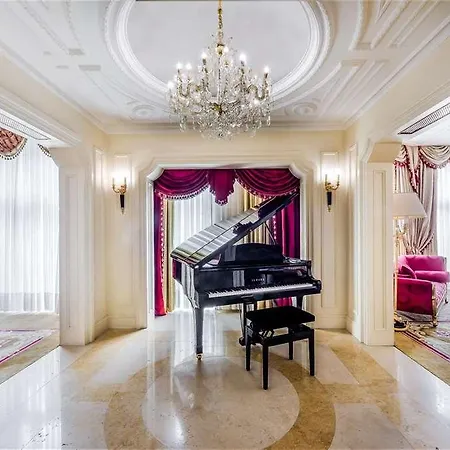 Hotel The Bentley *