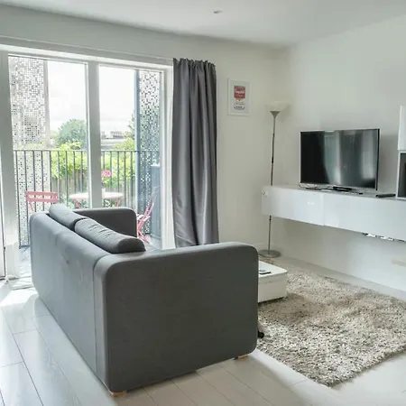 Cool Dalston Studio With Balcony And Gym Apartamento