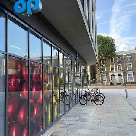 Cool Dalston Studio With Balcony And Gym * Londres