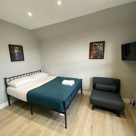 Apartment Holloway Suites - Next To Emirates Stadium - Private Bathroom - Shared Kitchen