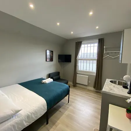 Apartment Holloway Suites - Next To Emirates Stadium - Private Bathroom - Shared Kitchen *