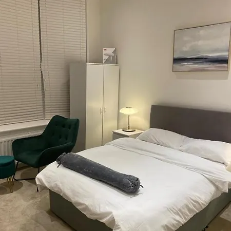 Stunning 1-bed -sleeps 2 & Links *