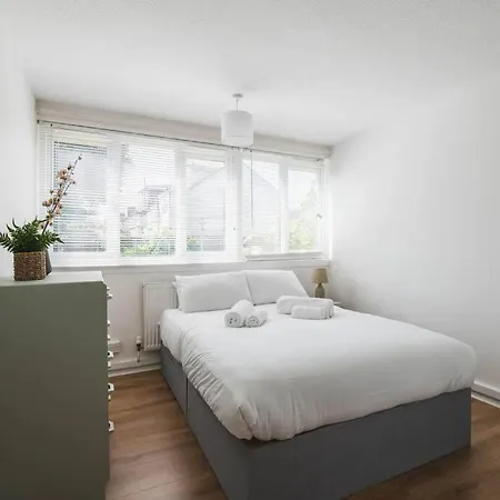 Stylish & Tranquil Flat With Excellent Connections Apartment *