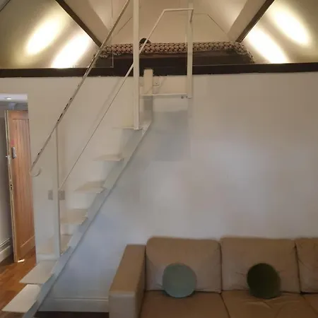 Mezzanine Lägenhet *