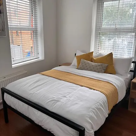 Grey Eagle Shoreditch Guest house London