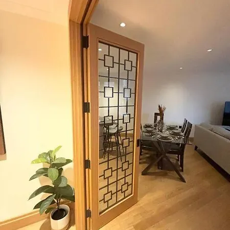 Luxury 2br Apt At C House Near Buckingham Palace