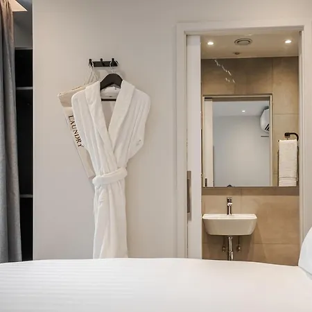 St Pancras Hotel 4*