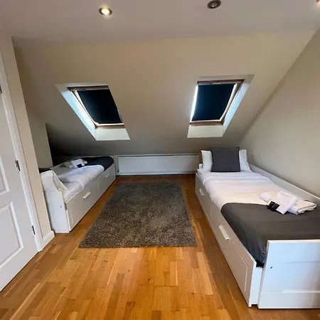 Stunning House 15 Min From Wembley Arena *