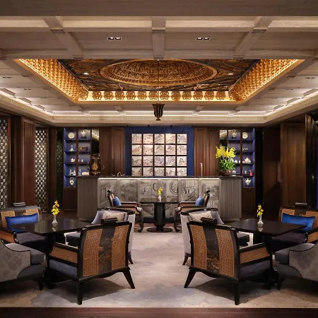 The Peninsula 5*