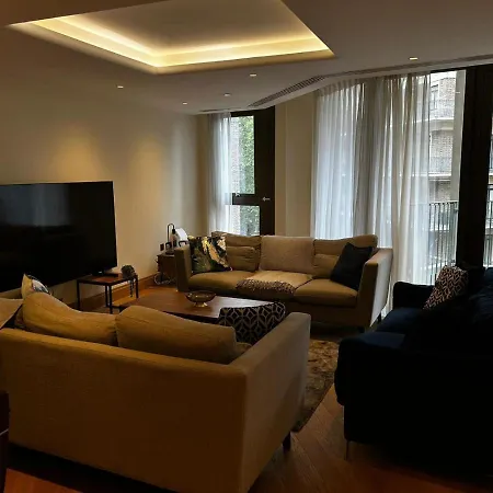 Luxury 2br Apt At C House Near Buckingham Palace London