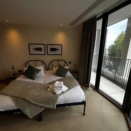 Luxury 2br Apt At C House Near Buckingham Palace Apartment London
