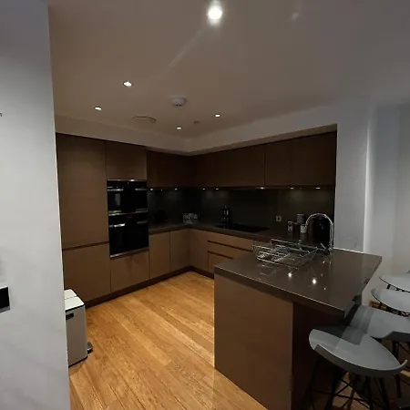 Luxury 2br Apt At C House Near Buckingham Palace *