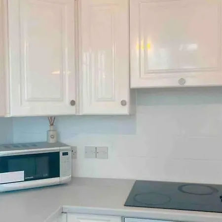 Cosy Flat In The Heart Of Wandsworth * London