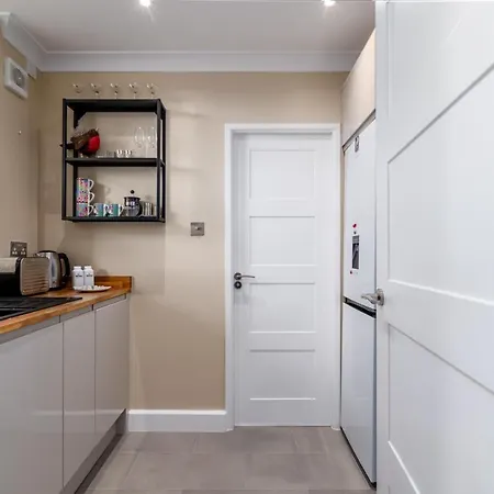 1 Bedroom In Vauxhall Near Big Ben Apartment London