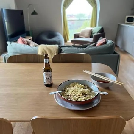 Apartment Peaceful Bright City Hide Away With Parking London