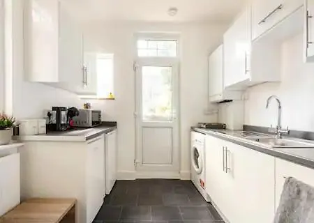 Garden Flat In Central Location Londres