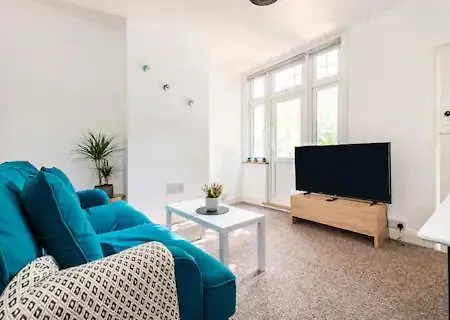 Appartement Garden Flat In Central Location *