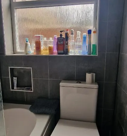 Ritzs Place Bed & Breakfast Northolt (Greater London)