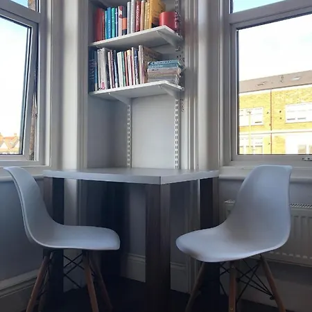 Flat Apartment London