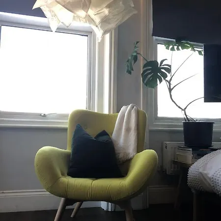 Flat Apartment London